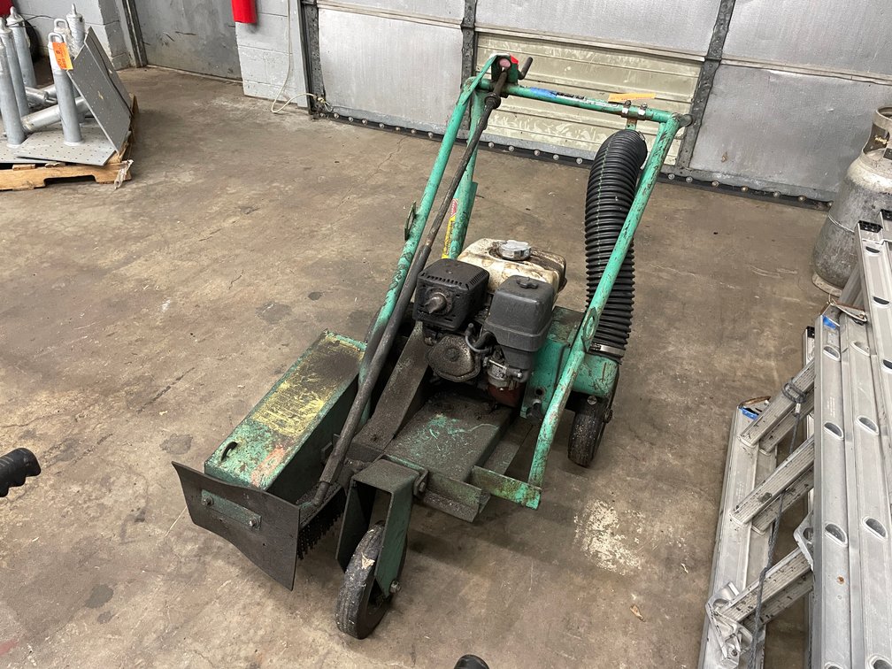 Garlock Roof Saw (Columbia Heights, MN)