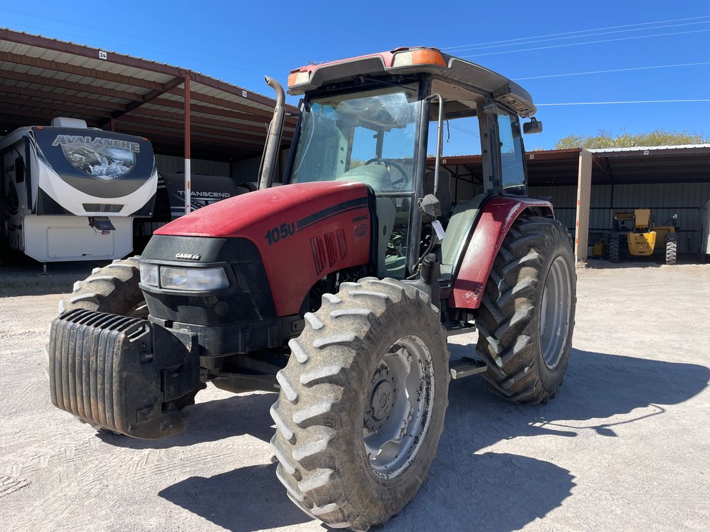 Case/Farmall 105U Tractor