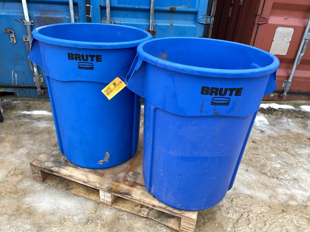 (2) Rubbermaid Brute 55-Gallon Trash Barrels