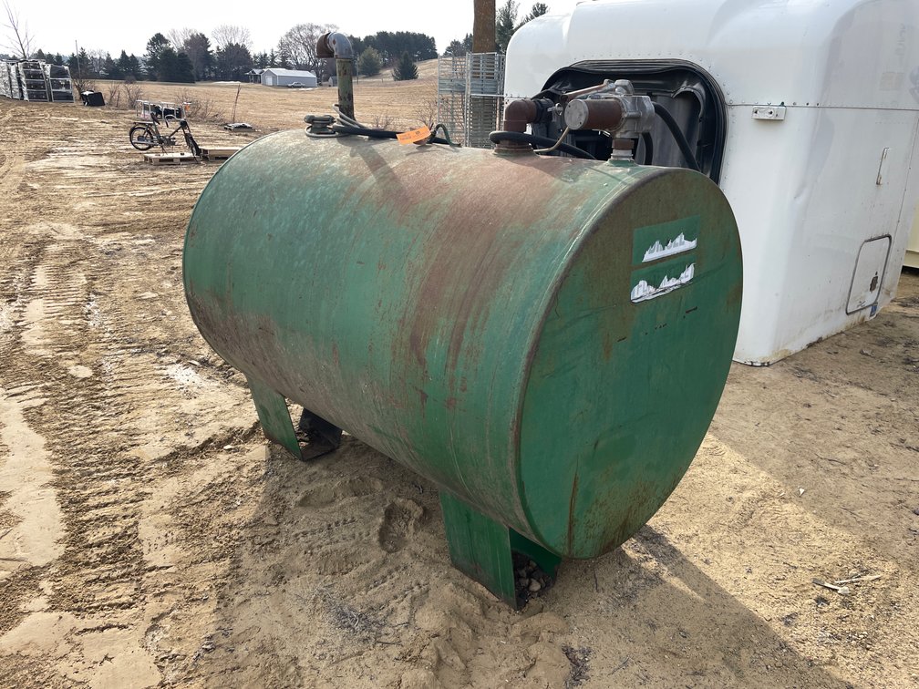 500-Gallon Metal Fuel Tank