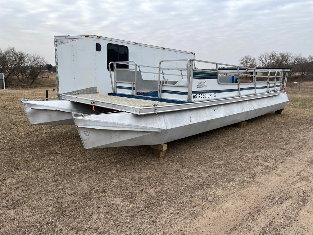 Ercoa 25' Pontoon (No Title)