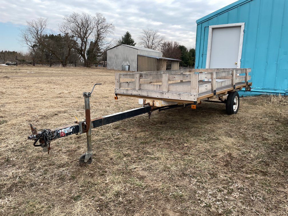 Single Axle Utility Trailer (No Title)