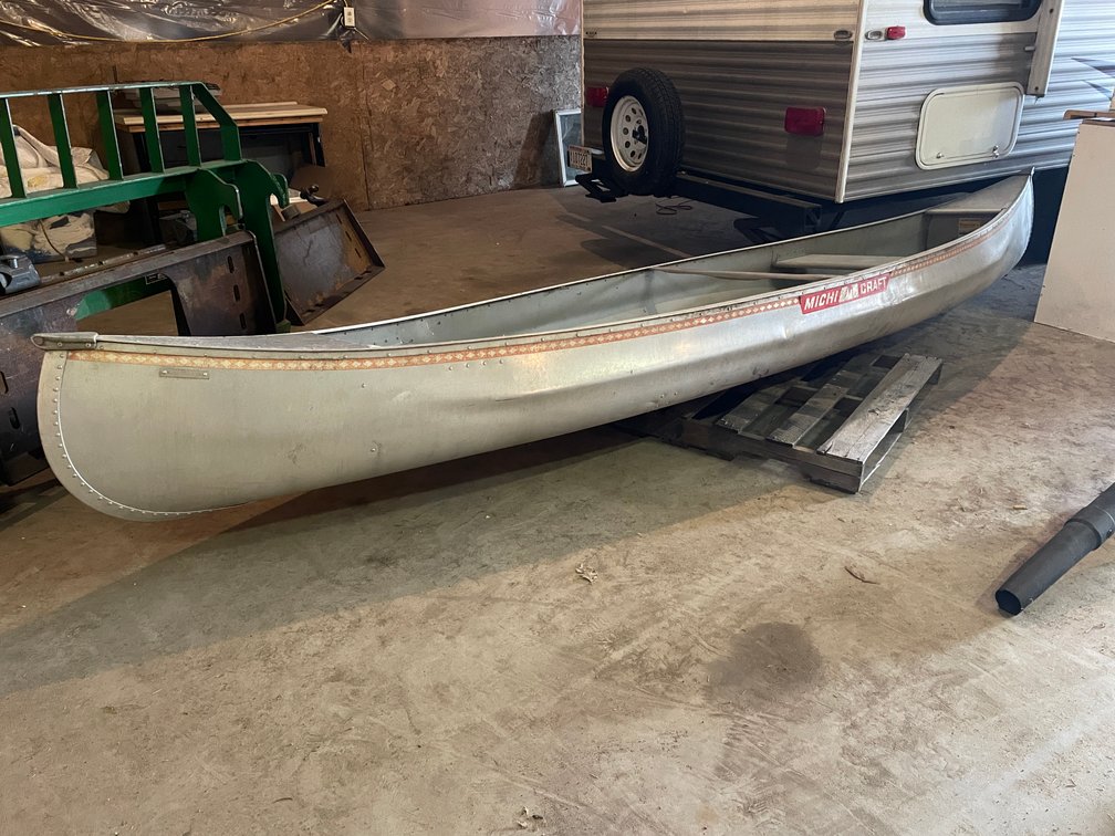 Michicraft Aluminum Canoe