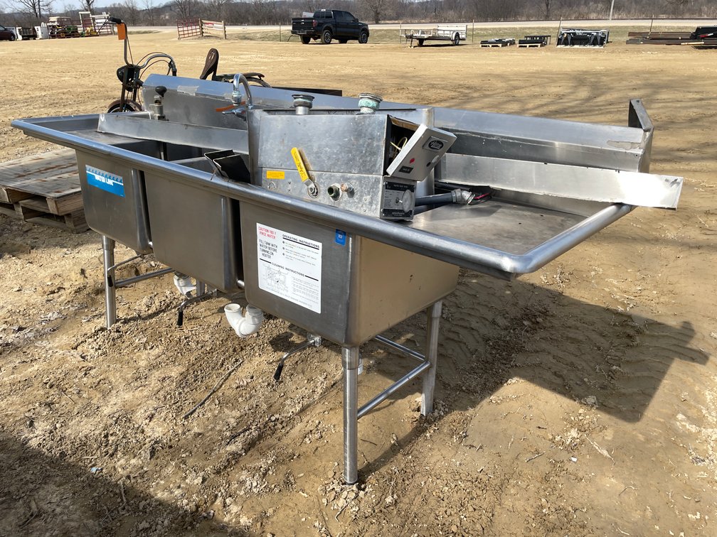 Stainless Steel 3-Bay Sink