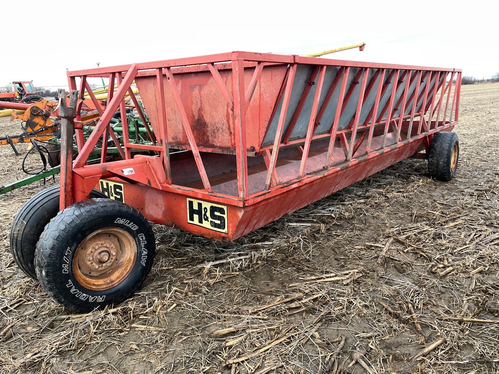 H&S 20' Feeder Wagon
