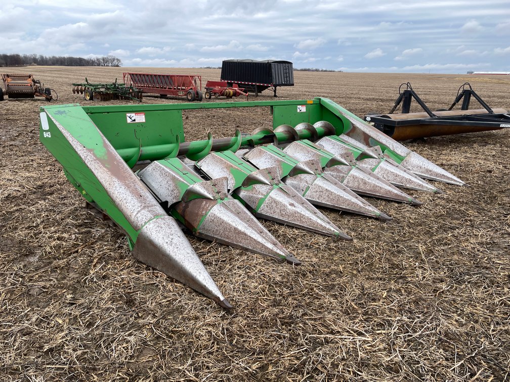 John Deere 643 6-Row Corn Head