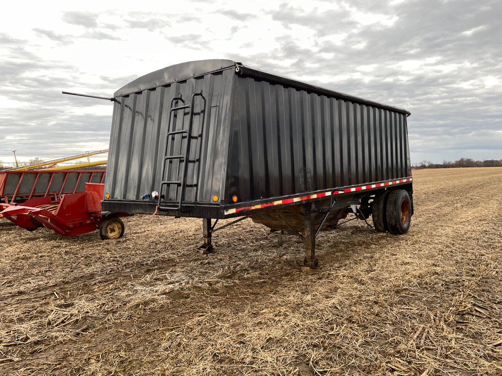 1993 Jet 22' Single Axle Semi Grain Trailer (Has WI Title)