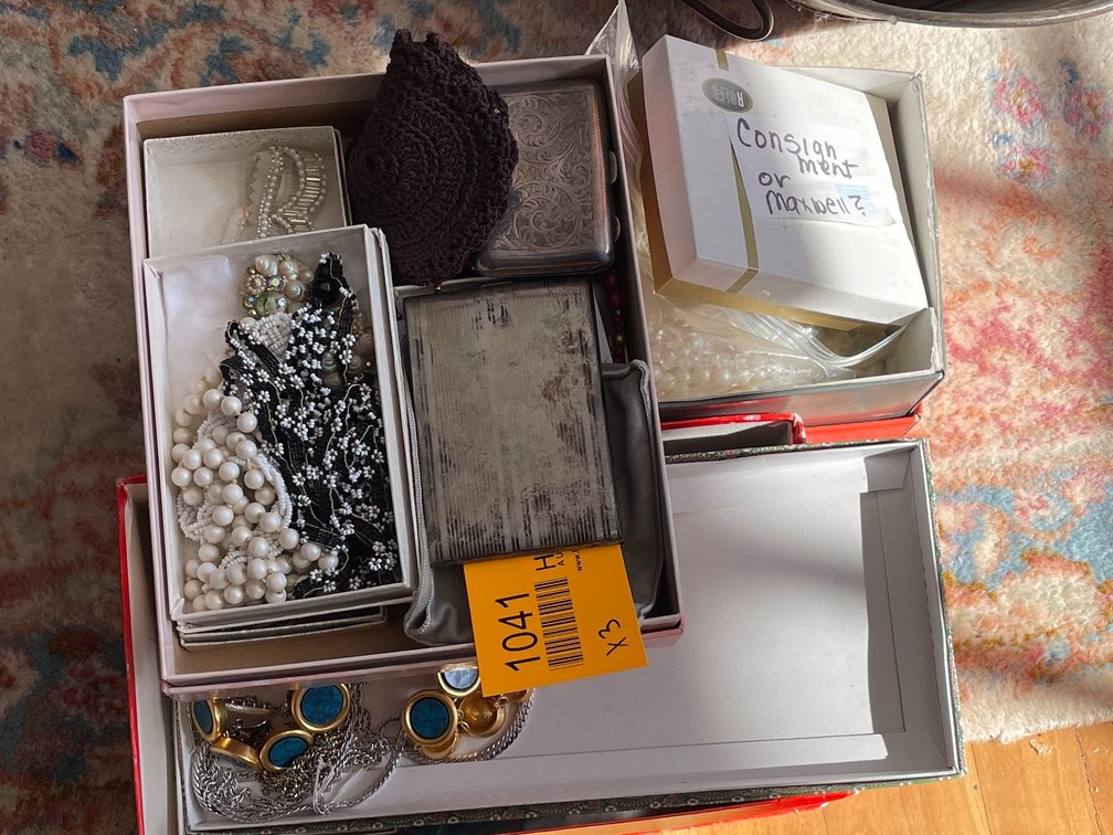 Various Vintage Jewelry