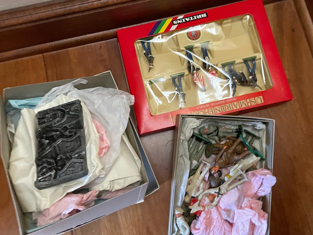 Various Cast Toy Soldier Figurines