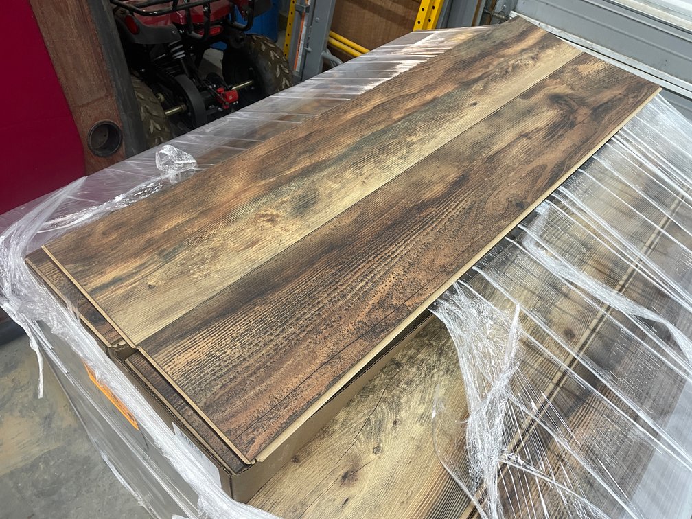 1,089.65 Sq. Ft. Mohawk Splashguards Inspirations Shadowed Pine Click Planks