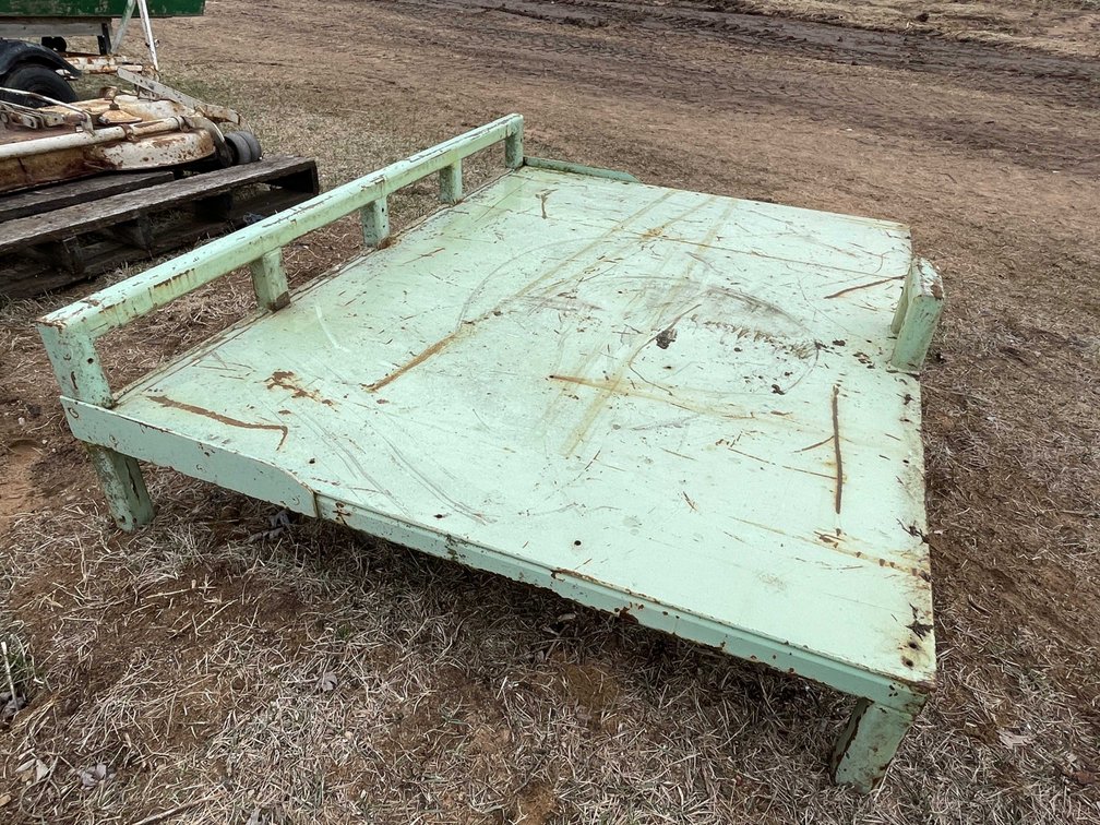 Heavy Duty Metal Platform