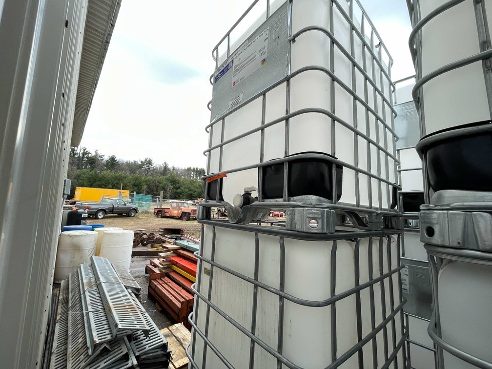 (2) IBC Totes