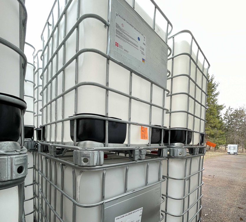 (2) IBC Totes
