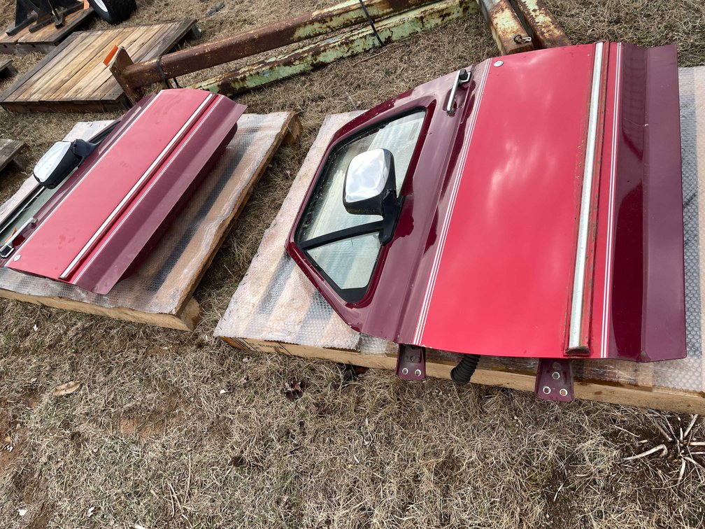 (2) Doors for a Ford 1993 F-150