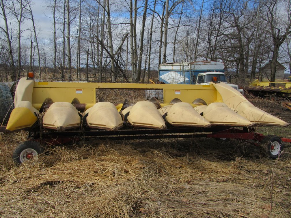 New Holland 996 6 Row Corn Head with Head Cart