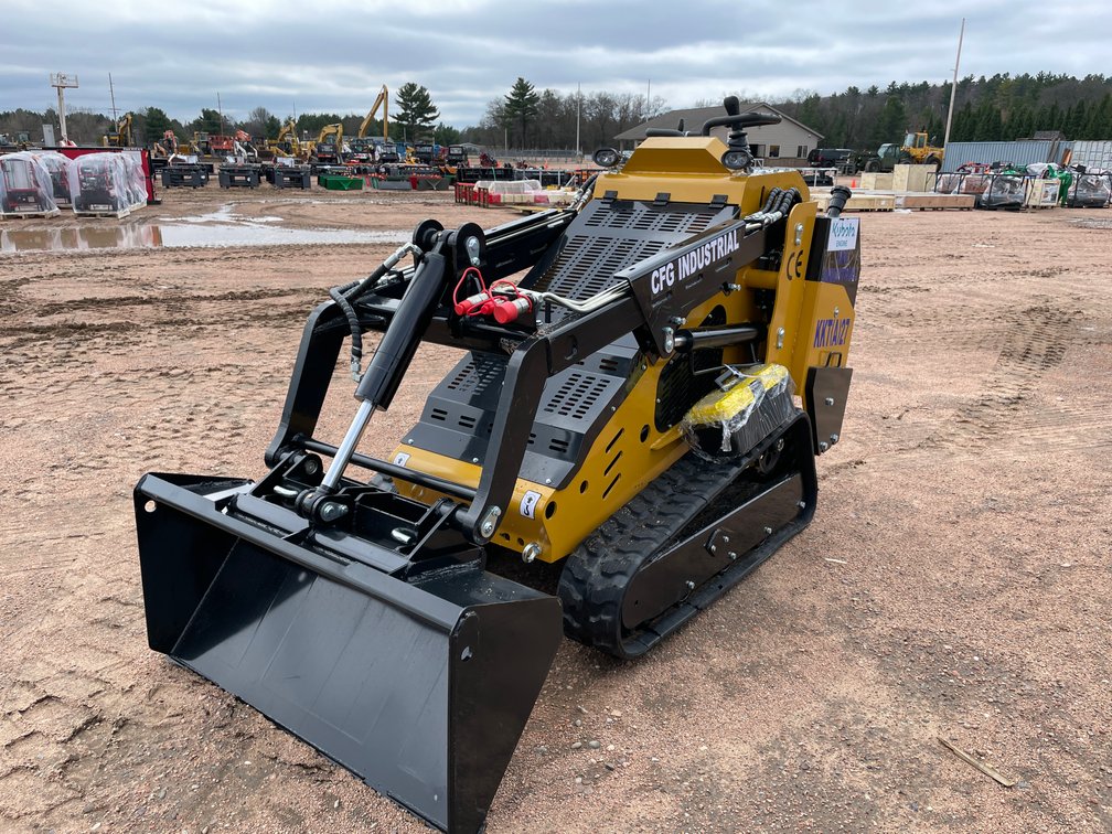 CFG KKTA27 Tracked Diesel Mini Skid Steer