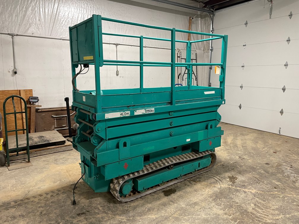 2008 EN Systems Co. EN8L06 Electric Tracked Scissor Lift