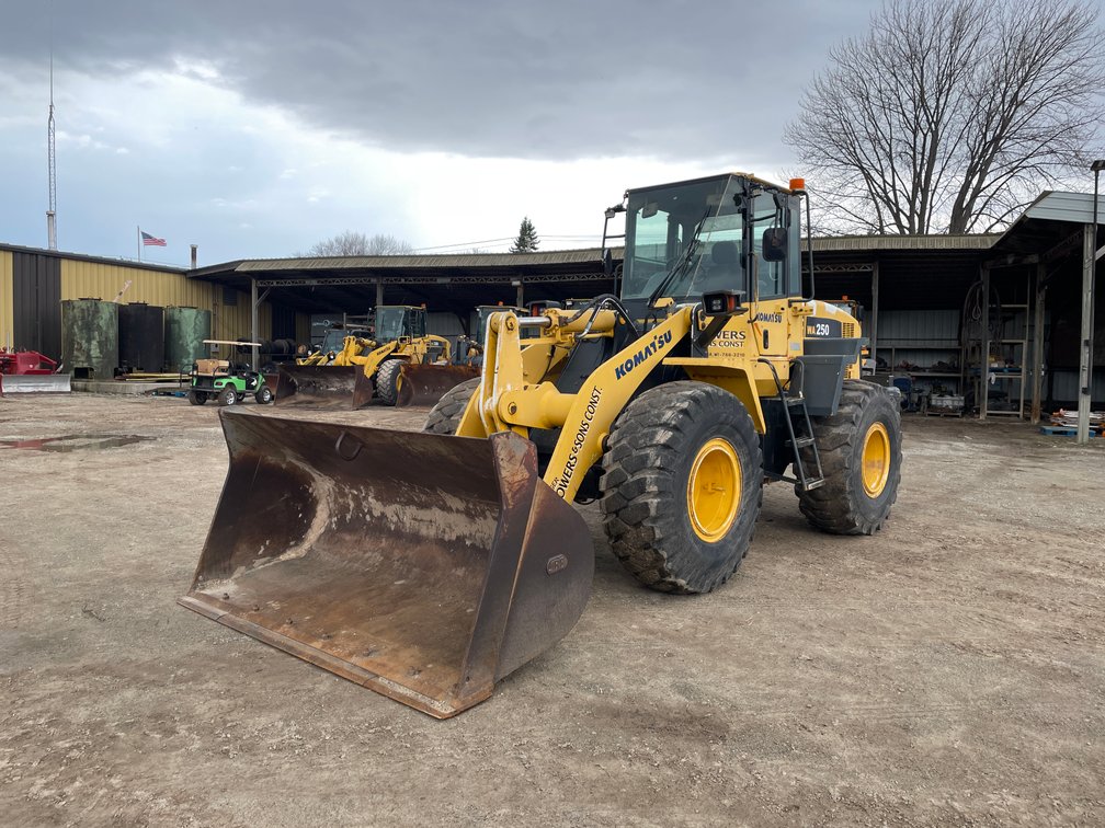 2007 Komatsu WA250-5 Loader