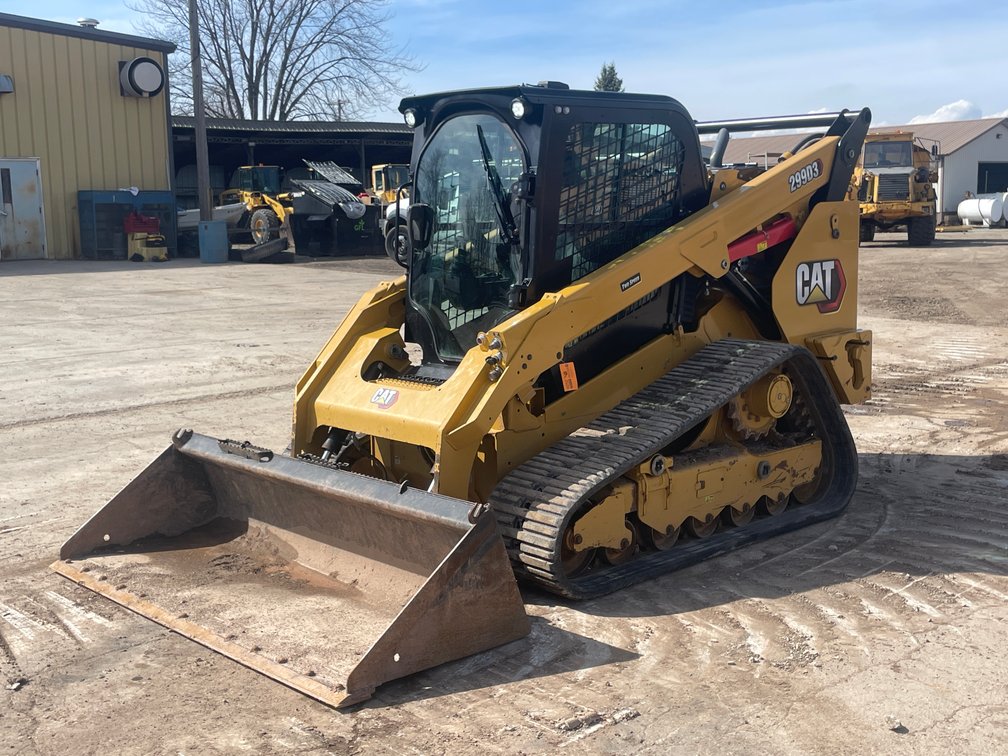 2021 CAT Rubber Track Skid Steer