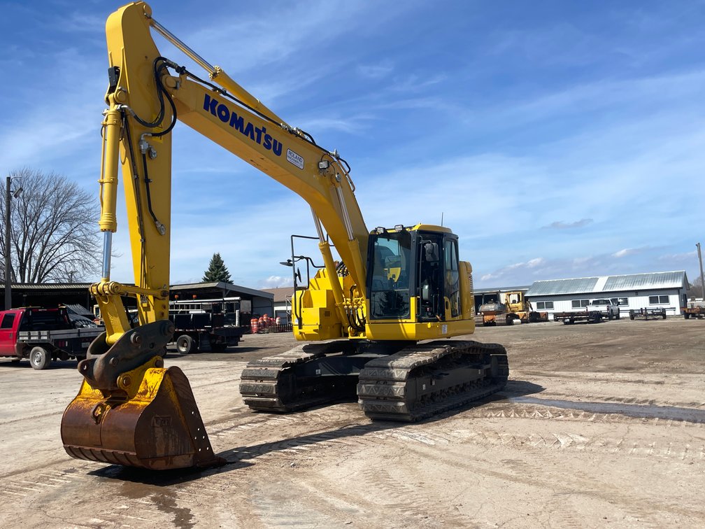 2022 Komatsu PC238USLC-11 Excavator
