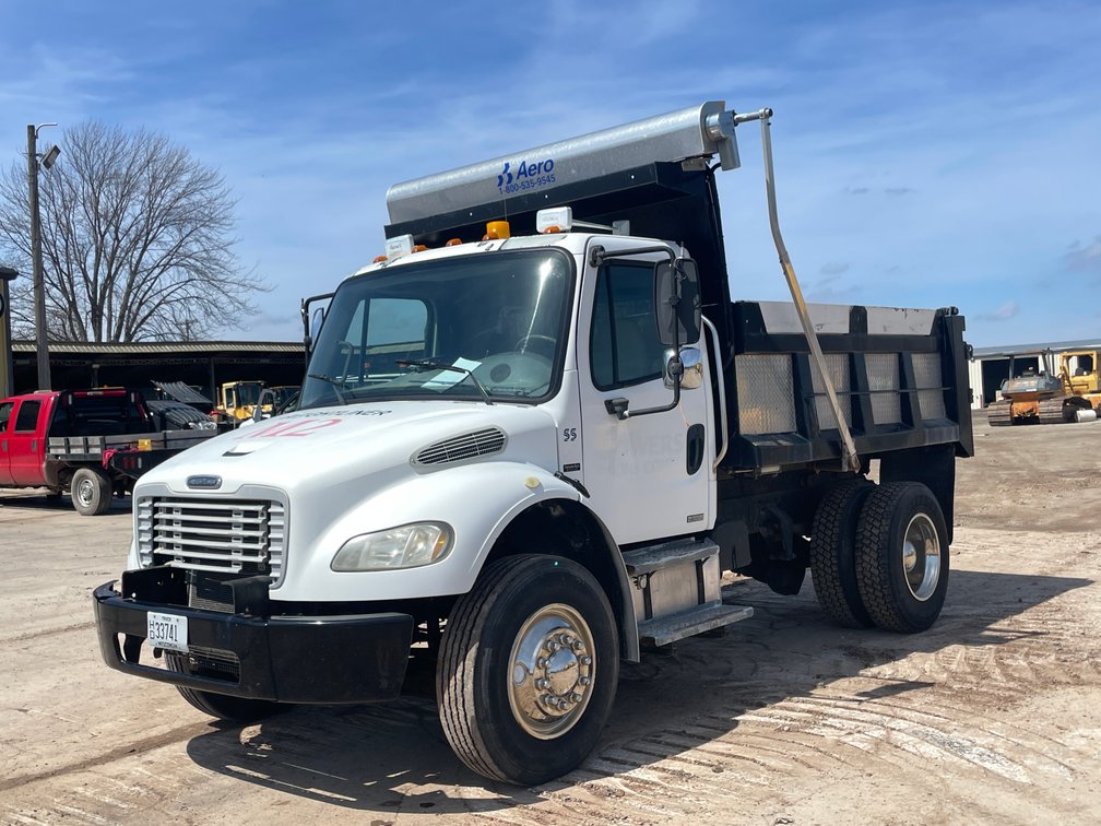 2004 Freightliner Dump Truck (Has WI Title)