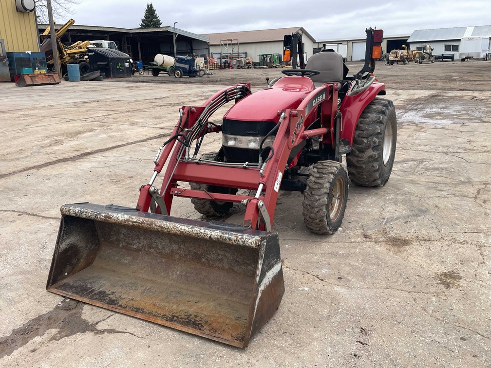 Case DX33 Tractor