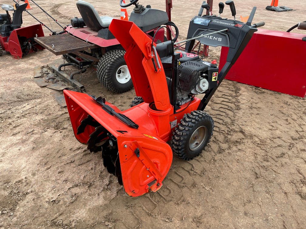 Ariens ST28 DLE Snowblower