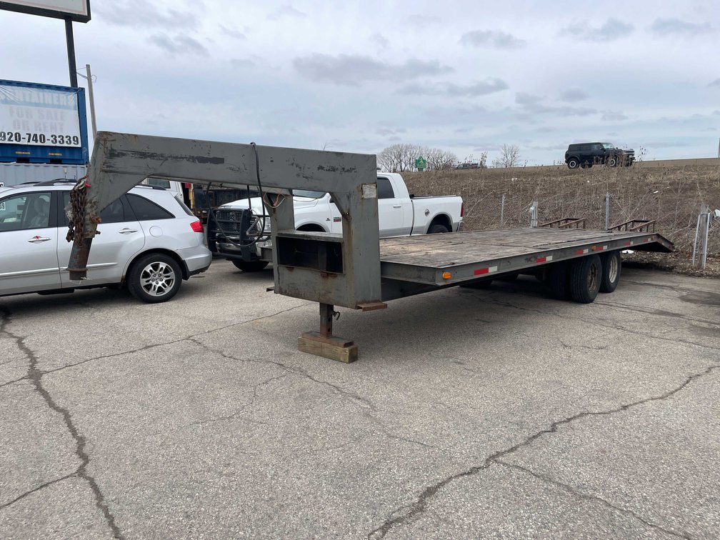 1987 Redi Haul Gooseneck Trailer (Has WI Title) (OF)