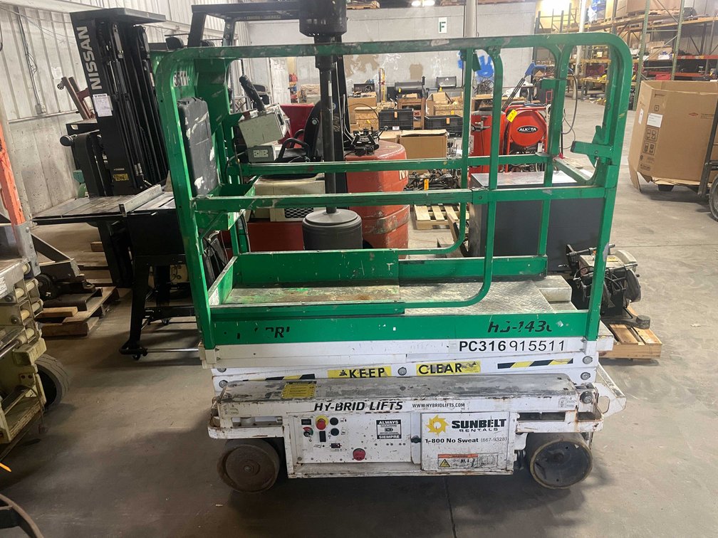 14' Scissor Lift (E)