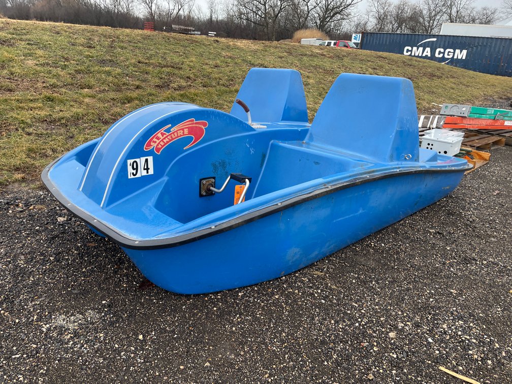 Sea Venture 2-Person Pedal Boat