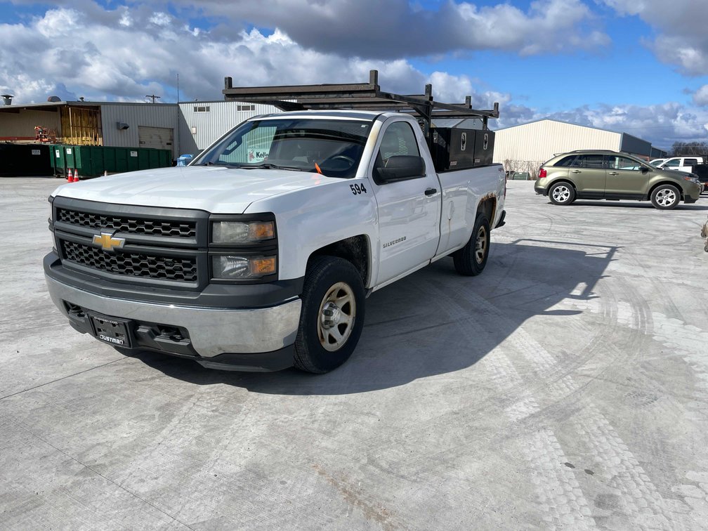 2014 Chevy 1500 (Has WI Title)