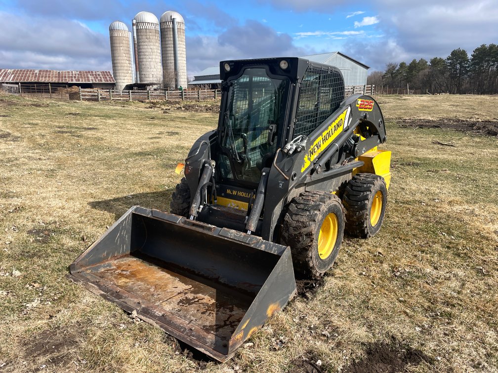 2015 New Holland L225 Skid Steer (Scandia, MN)