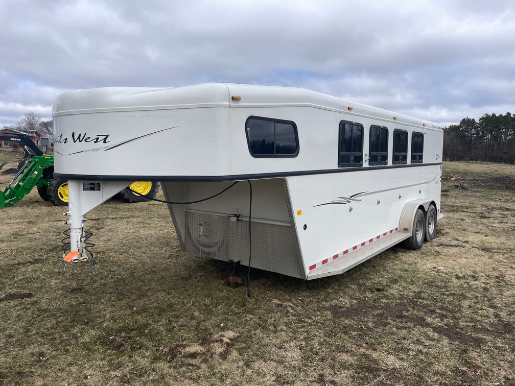 2005 Trails West Classic Horse Trailer (Has MN Title)(Scandia, MN)
