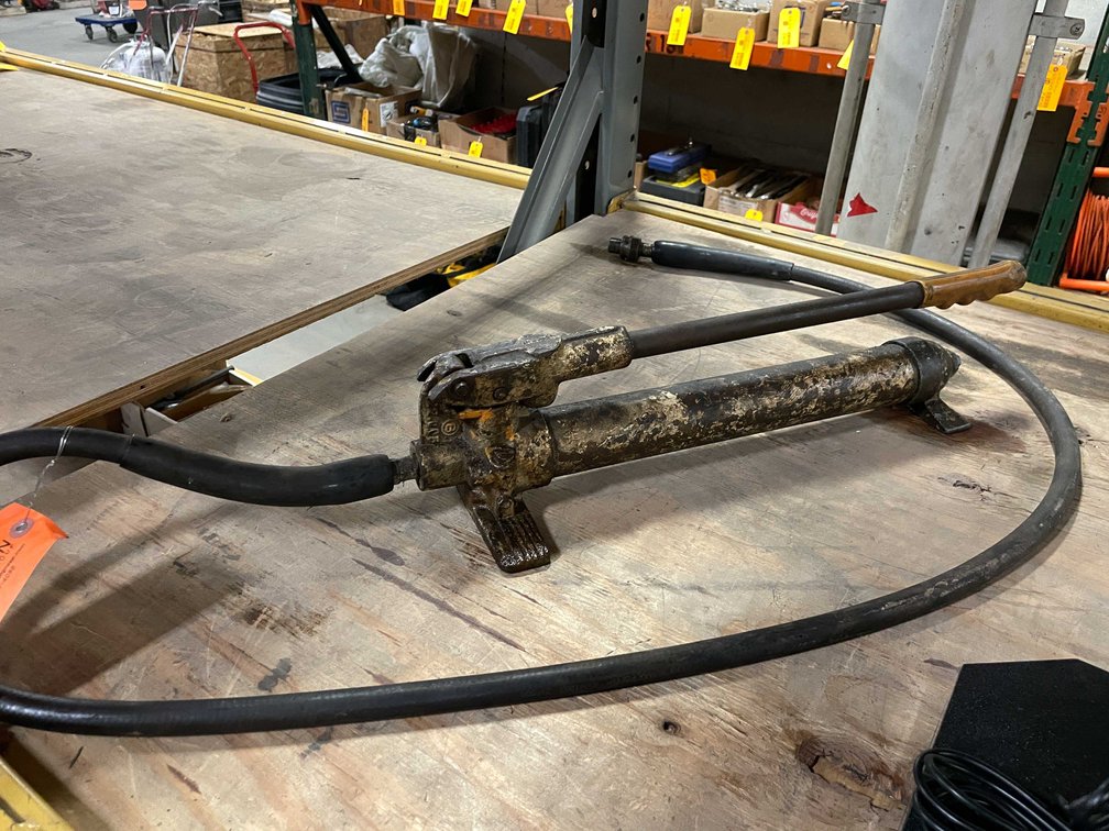 Power Team 10 Ton Porta Power Hand Pump (PR12)
