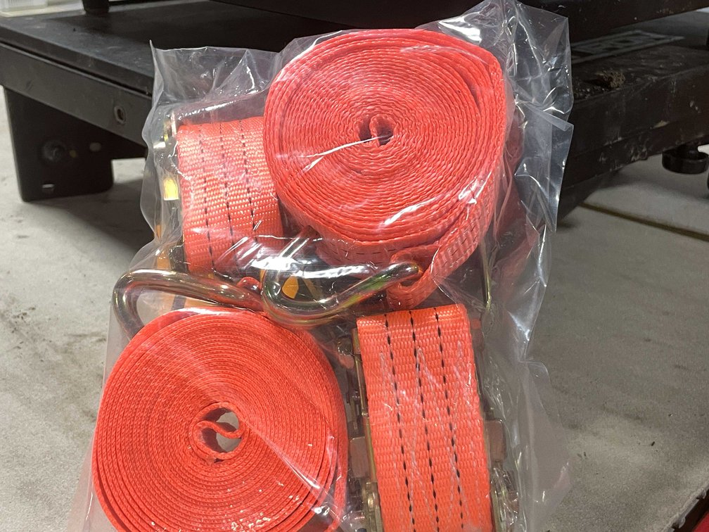 (2) Ratchet Straps, 1.5" W x 15' L (T6)