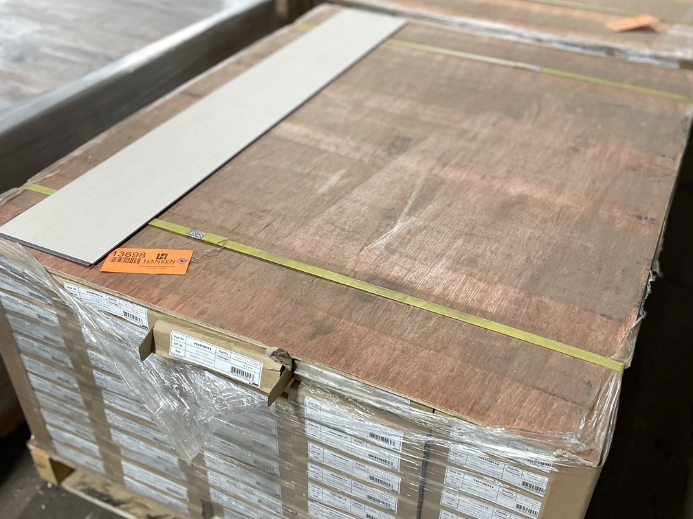 1,327.15 Sq. Ft. Shaw Beige Luxury Vinyl Click Planks - WATERPROOF Flooring (B)
