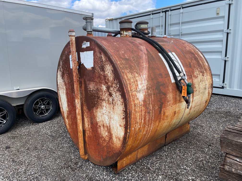 Derson 1,000 Gallon Dual Wall Fuel Tank