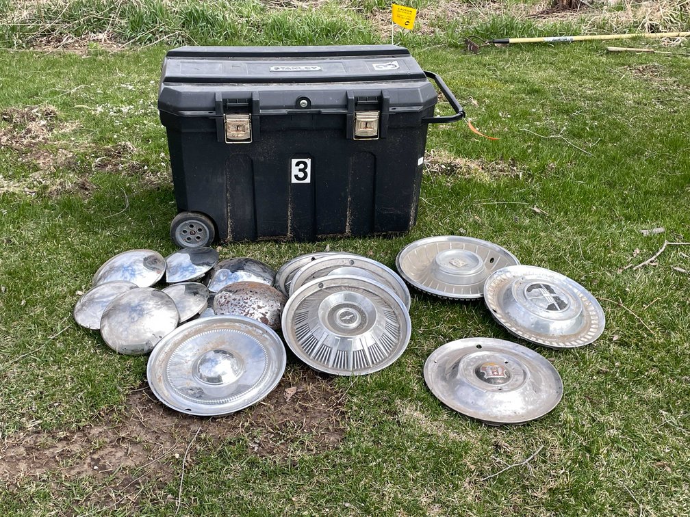 Hub caps and Tote