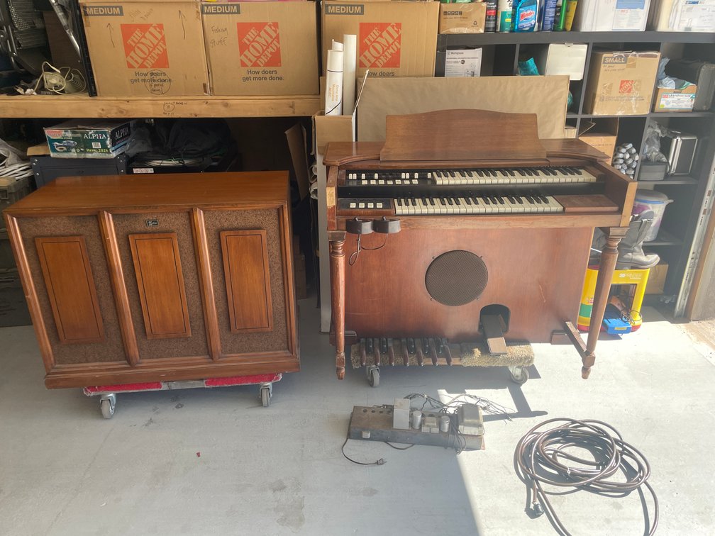 1940s Hammond M3 Organ and Leslie 247 Speaker (Offsite in Las Cruces)
