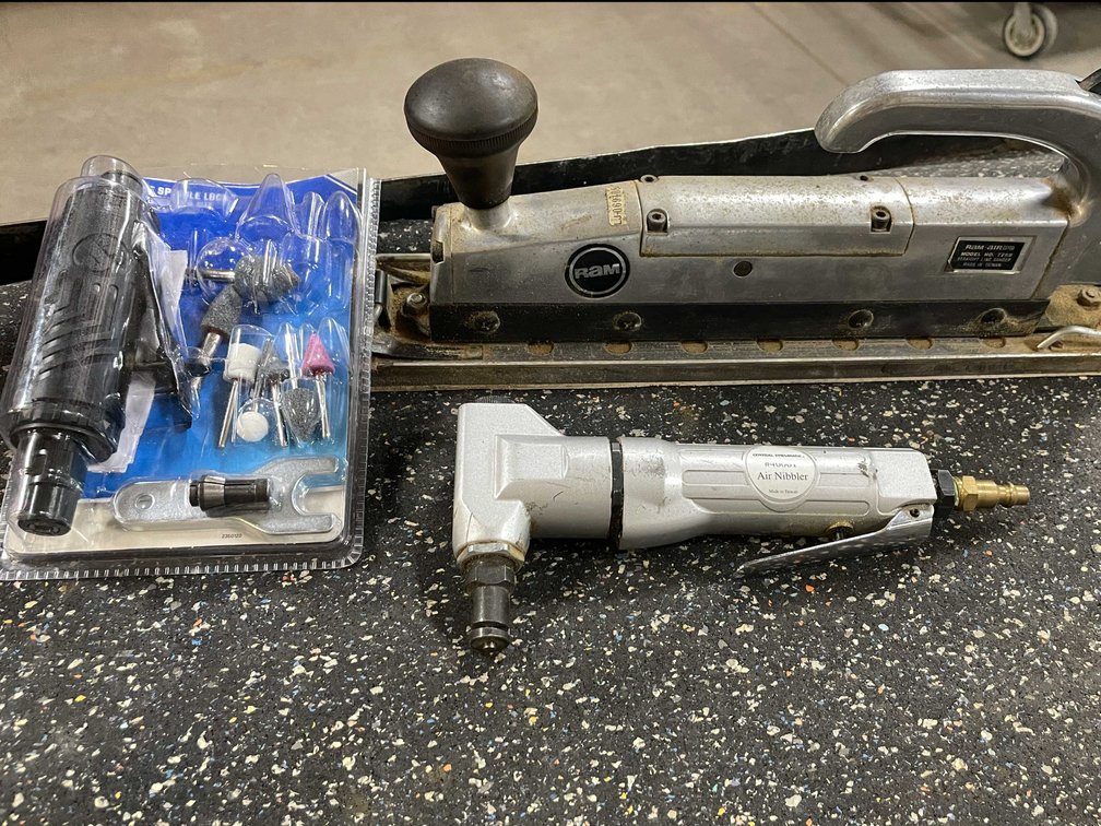 Pneumatic Tools Lot (PR10)