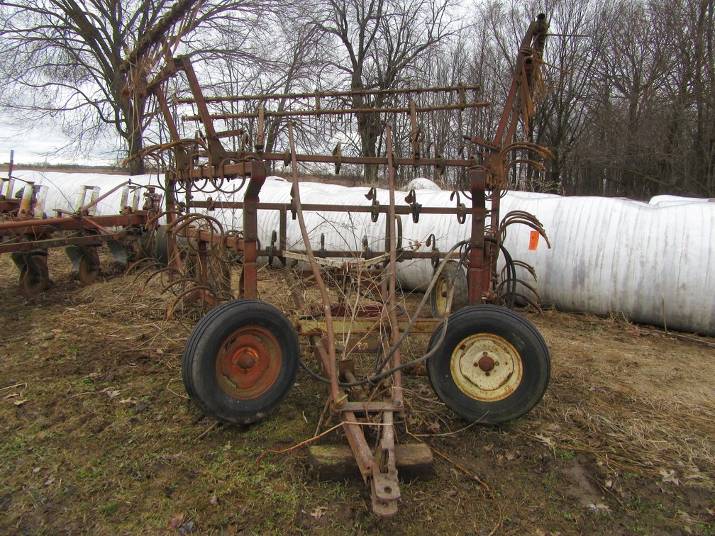 International 3 Section Digger
