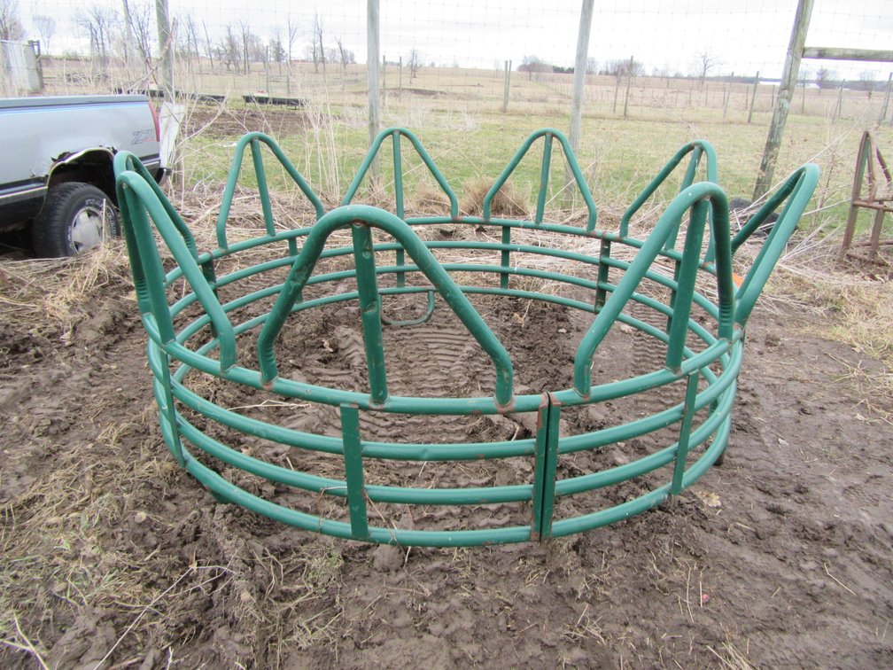 Green Round Bale Feeder