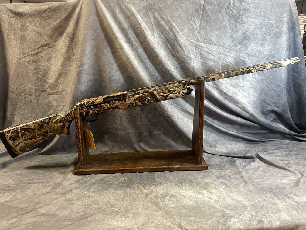 Remington V3 Field Sport, 12 Ga. Semi-Auto Shotgun, SN: RN28026A