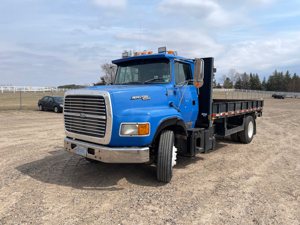1994 Ford Aeromax L9000 Crane Truck (Has MN Title)