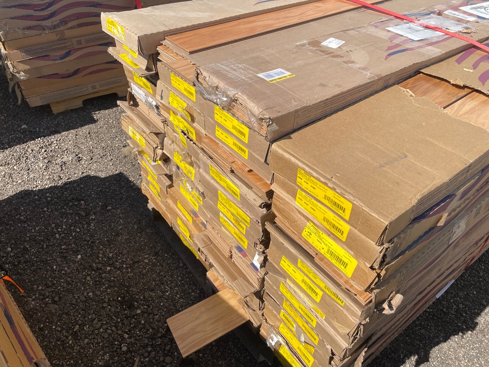 Approx. 1325 Sq. Ft. Shaw Engineered Tongue & Groove Wood Flooring