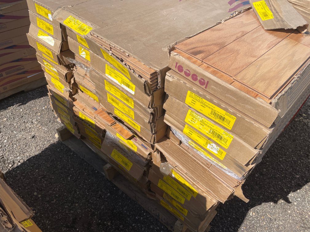 Approx. 1325 Sq. Ft. Shaw Engineered Tongue & Groove Wood Flooring