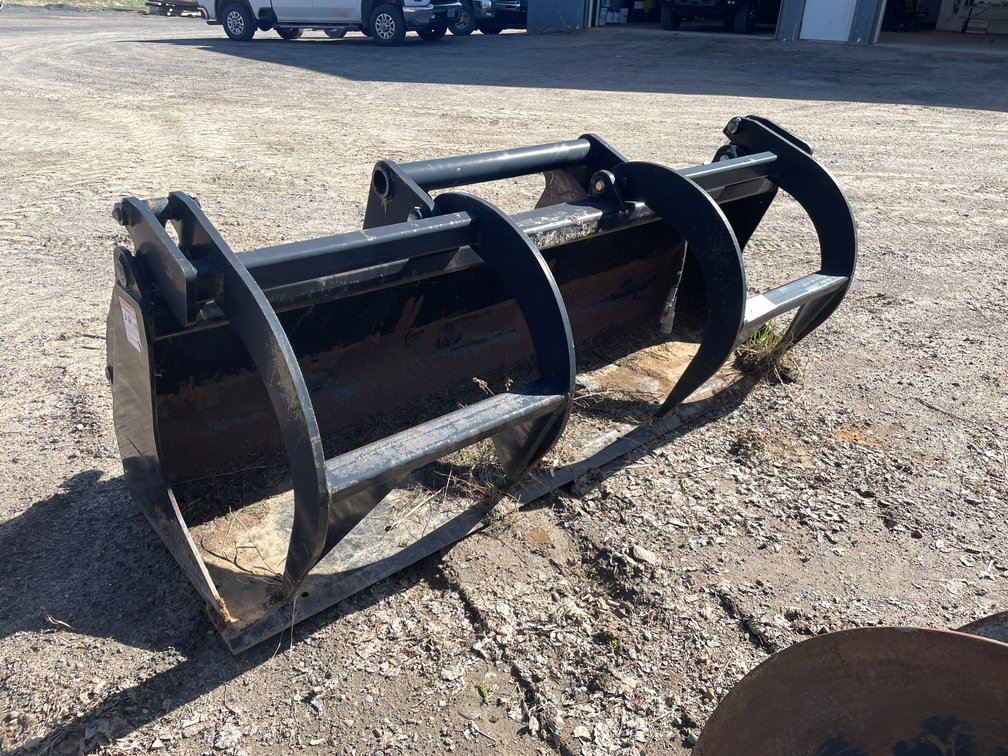 Major 90" Telehandler Quick Attach Grapple Bucket