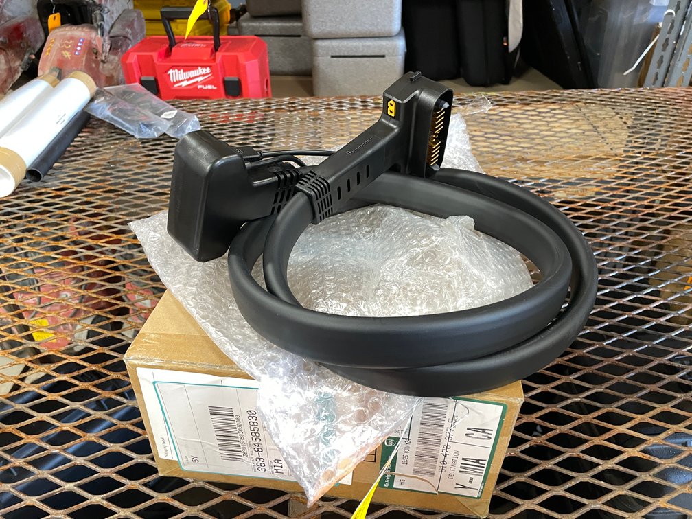 DJI  D12000i Charging Extension Cord