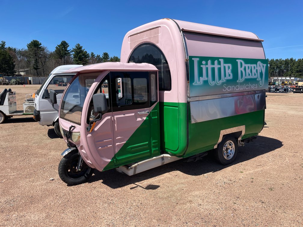 2019 Qingdao 3-Wheel Electric Food Truck (No Title)