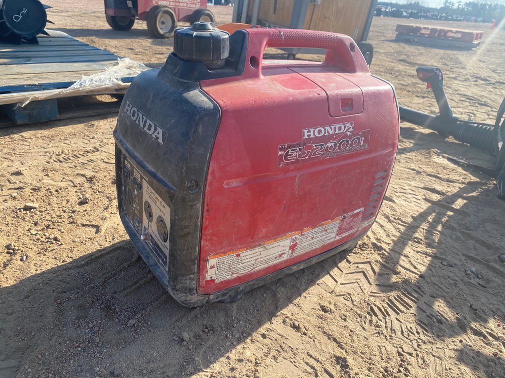 Honda EU2000i Companion 300 Gas Generator